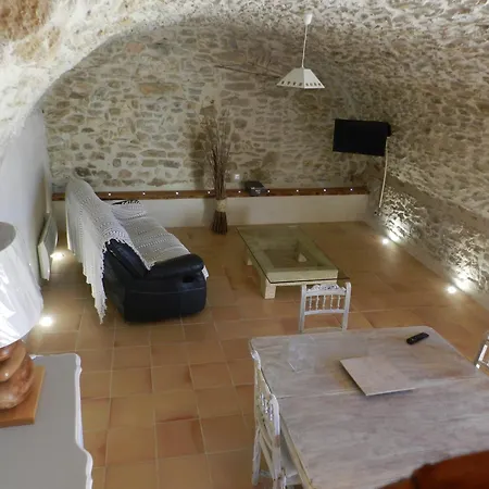 Holiday home Veritable Mas Provencal Comprenant 3 En Pleine Nature *