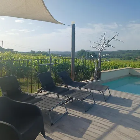 Veritable Mas Provencal Comprenant 3 En Pleine Nature Holiday home *