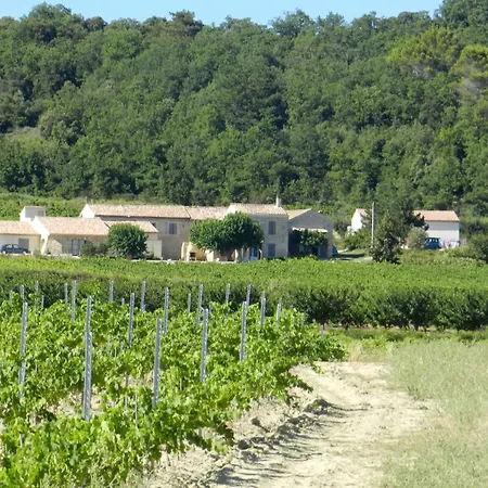 Holiday home Veritable Mas Provencal Comprenant 3 En Pleine Nature